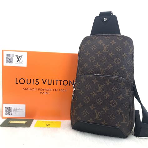 louis vuitton erkek omuz çantası|louis vuitton ecru.